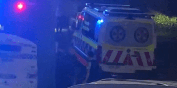 В западной части Сиднея мужчина скончался после смертельного ножевого ранения.