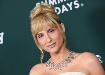 Меган Трейнер отменила тур Get In Girl: «Обещаю, что скоро вернусь».