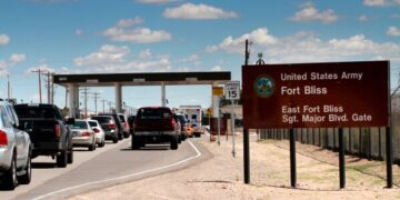 Караван мигрантов покидает южный мексиканский город, но многие из них больше не стремятся к границе с США.