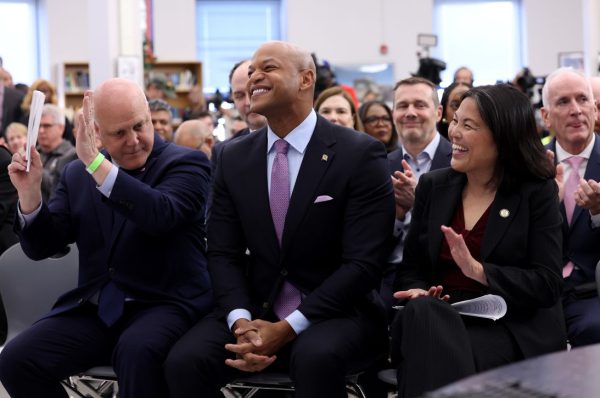 Митч Лэндриё — кандидат в президенты? Бывший мэр Нового Орлеана хочет оценить перспективы выборов 2028 года.