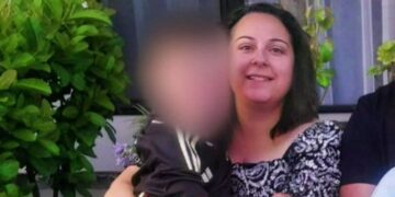 Мать, выдумавшая диагноз рака у своего сына, приговорена к тюремному заключению.