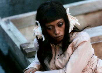 Nia Archives анонсировала свой второй альбом «Emotional Junglist» с участием Джорджи Смит и других исполнителей.