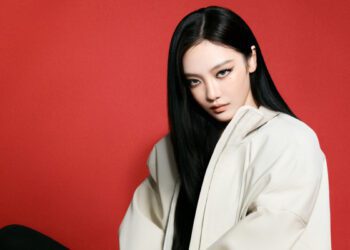 Нингнин из aespa назначена глобальным амбассадором люксового модного бренда, которым она «была очарована с детства».