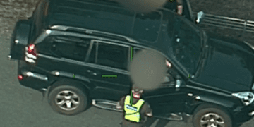 Двое обвиняются в хищении наркотиков на сумму более 13 миллионов долларов.