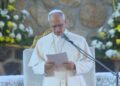 Папа Римский предупреждает о мире, опустошенном «тиранами», после нападок Трампа.