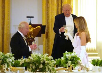 Ознакомьтесь с полной стенограммой речи короля Карла III перед Конгрессом.