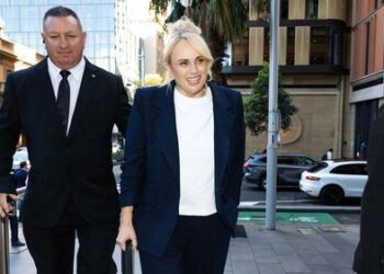 На фоне конфликта в киноиндустрии Ребел позиционирует себя как «правдолюбка».