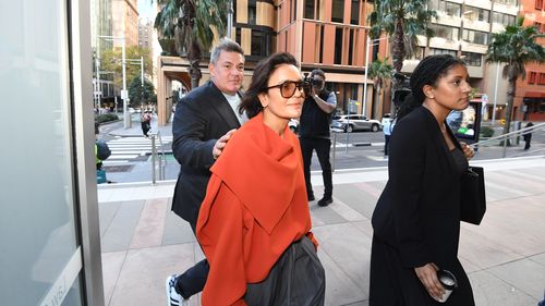 На фоне конфликта в киноиндустрии Ребел позиционирует себя как «правдолюбка».