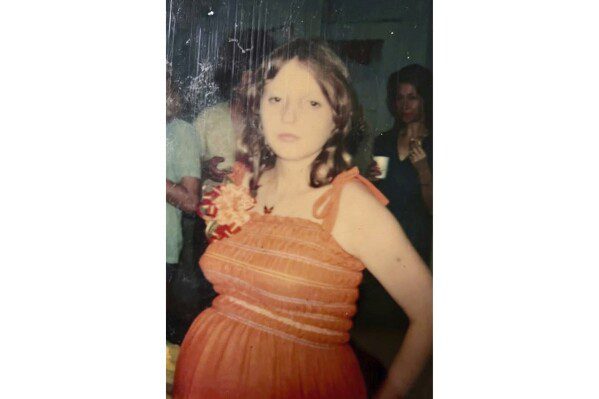 Сосед по комнате обвинен в двух убийствах и исчезновении двух студентов Университета Южной Флориды.