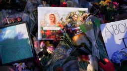 Сенат сделал важный шаг к финансированию ICE и пограничной службы, получив лишь голоса республиканцев.