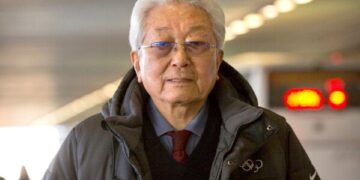 Разведывательное агентство Сеула заявляет, что вполне справедливо рассматривать дочь северокорейского лидера Кима-подростка как его наследницу.