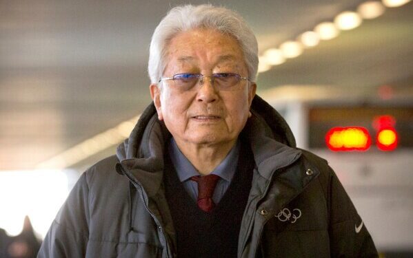 Разведывательное агентство Сеула заявляет, что вполне справедливо рассматривать дочь северокорейского лидера Кима-подростка как его наследницу. Разведывательное агентство Сеула заявляет, что вполне справедливо рассматривать дочь северокорейского лидера Кима-подростка как его наследницу.