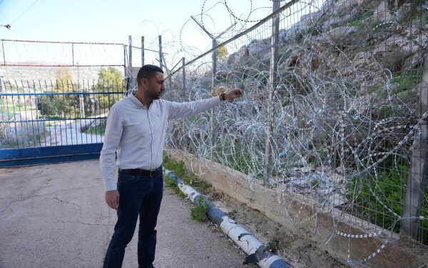 Разбитые трубы, забитые колодцы: на Западном берегу пересохли краны, поскольку израильские поселенцы нацелились на водоснабжение палестинцев.