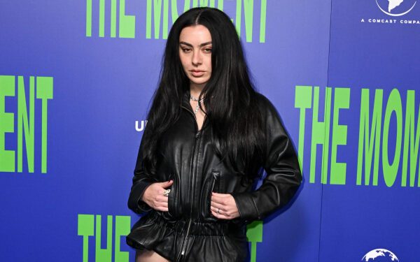 Извините, фанаты «Brat»: следующий альбом Charli xcx будет рок-альбомом, потому что «танцпол мертв». Извините, фанаты «Brat»: следующий альбом Charli xcx будет рок-альбомом, потому что «танцпол мертв».