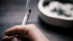 Вакцина против ВПЧ может снизить риск развития некоторых видов рака вдвое. Эксперт объясняет, почему мужчинам и мальчикам следует её пройти.