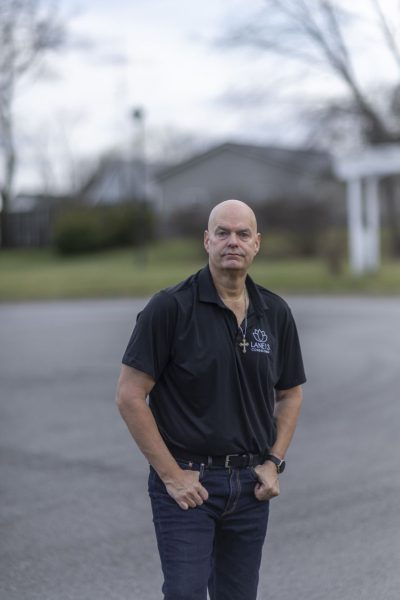 Им требовалось лечение от наркотической зависимости. Компания, к которой они обратились, возможно, использовала их для совершения мошенничества.