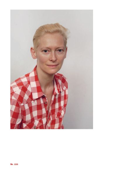 В этой неприметной лондонской студии были сделаны сотни фотографий знаменитостей для паспортов.