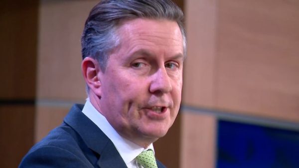 Тысячи австралийцев вот-вот лишятся 5000 долларов из своего годового бюджета.