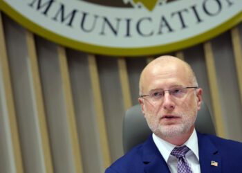 Администрация Трампа оспаривает лицензии телестанций ABC на фоне скандала с Киммелом.