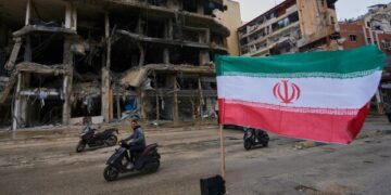 Трамп направил Виткоффа и Кушнера в Пакистан для новых переговоров с министром иностранных дел Ирана.