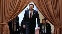 Трамп размышляет о деле Вэнса против Рубио на фоне активизации мирных переговоров с Ираном.