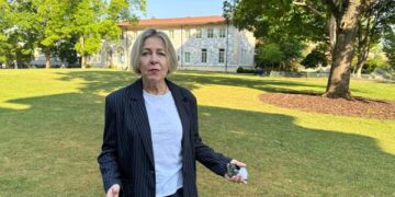 Трамп заявил, что Ливан и Израиль договорились продлить перемирие между Израилем и «Хезболлой» на 3 недели.