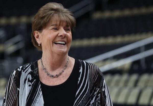 Вэл Аккерман преобразила баскетбол и конференцию Big East. Теперь конференция стоит на критическом этапе.