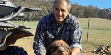 Полиция штата Виктория реагирует на планы сестер констебля, убитого Дези Фриман, подать в суд.