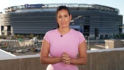 Билеты на финал чемпионата мира по футболу сейчас перепродаются по цене более 2 миллионов долларов каждый.