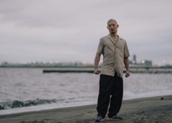 ¥ØU$UK€ ¥UK1MAT$U, диджей, бросающий вызов жанровым рамкам и покоряющий мир: статья в ежемесячном выпуске Billboard JAPAN.