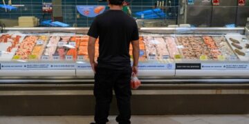 Апелляционный суд пока освободил Трампа от выплаты 83 миллионов долларов в качестве компенсации за клевету Э. Джин Кэрролл.