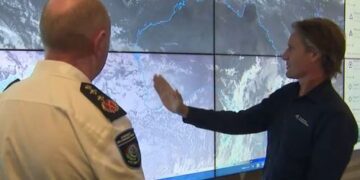 Австралийский штат готовится к шторму, который случается раз в пять лет и несёт «риск торнадо».