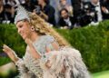 Бейонсе произвела фурор на Met Gala — это ее первое появление за десятилетие.