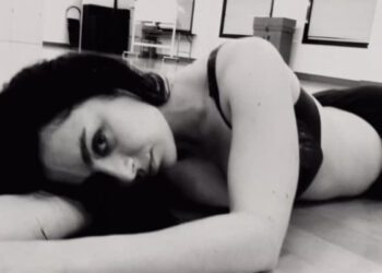 Charli xcx выпустили песню «I Keep On Thinking Bout You Every Single Day and Night» в качестве би-сайда на виниле в стиле рок-музыки.