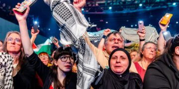 Финалисты Евровидения выйдут на сцену на фоне бойкота со стороны Испании, Ирландии и других стран из-за присутствия Израиля.