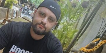 Сына бывшего байкера похитили из дома, а спустя несколько часов нашли мертвым в парке.