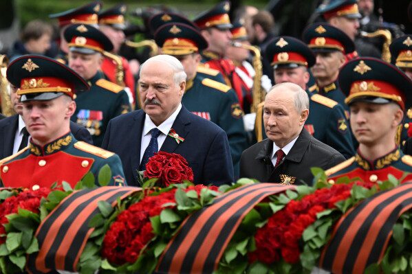 Израильская армия захватила стратегически важный замок в Ливане, совершив самое глубокое вторжение в страну за последние 26 лет.
