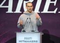 Джек Антонофф назвал музыкантов, использующих ИИ, «безбожными шлюхами» и заявил, что написание песен «превратилось в древний ритуал».