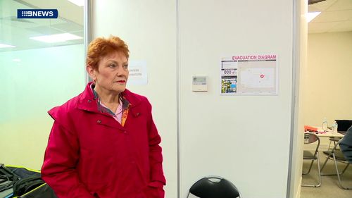 Местных журналистов телеканала ABC выгнали с мероприятия партии One Nation перед важными довыборами.