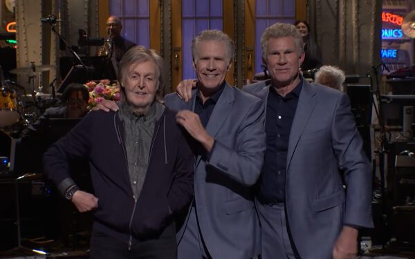 Пол Маккартни вставил реплику из монолога на «SNL» про Уилла Феррелла и Чада Смита. Пол Маккартни вставил реплику из монолога на «SNL» про Уилла Феррелла и Чада Смита.