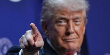 Трамп заявил, что он «не удовлетворен» предложением Ирана о прекращении войны.