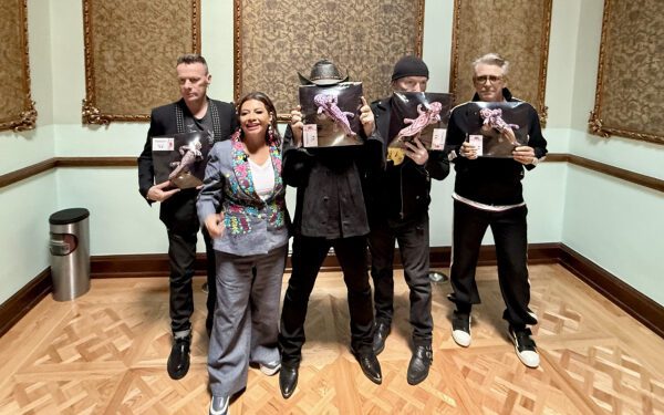 Группа U2 приглашена бесплатно выступить на мексиканской площади Зокало: «Мы любим этот город».