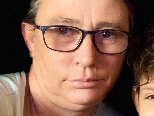 В ходе розыска предполагаемого тройного убийцы рядом с пикапом обнаружено сильно разложившееся тело.