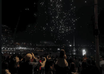 Шоу Vivid Sydney было окончательно отменено после хаоса, вызванного дронами.