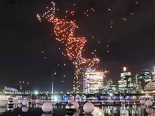 Шоу Vivid Sydney было окончательно отменено после хаоса, вызванного дронами.