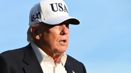 Что нужно знать о фонде Трампа в размере 1,8 миллиарда долларов, финансируемом налогоплательщиками и предназначенном для его союзников.