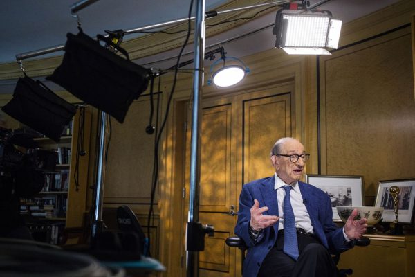 Алан Гринспен, бывший глава Федеральной резервной системы, скончался в возрасте 100 лет.