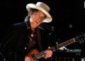 Боб Дилан впервые за 14 лет исполнил песню «You Ain't Goin' Nowhere».