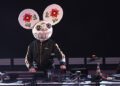 deadmau5 расширяет свою семью самым чудесным образом — взяв себе в семью кота, которому он помог.