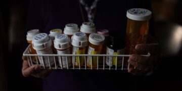 От гнойных инфекций до нелеченного рака: задержанные иммиграционной и таможенной службой США рассказывают о халатности в оказании медицинской помощи.